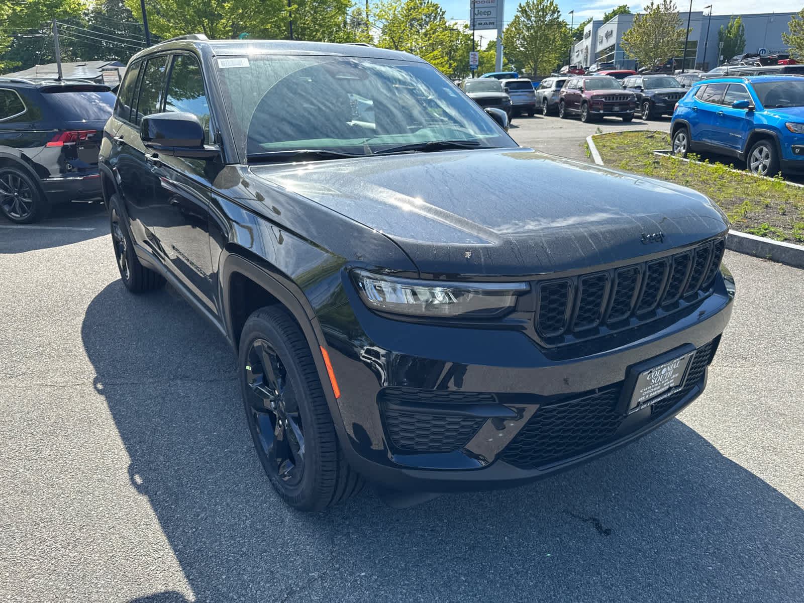 new 2025 Jeep Grand Cherokee car, priced at $40,063