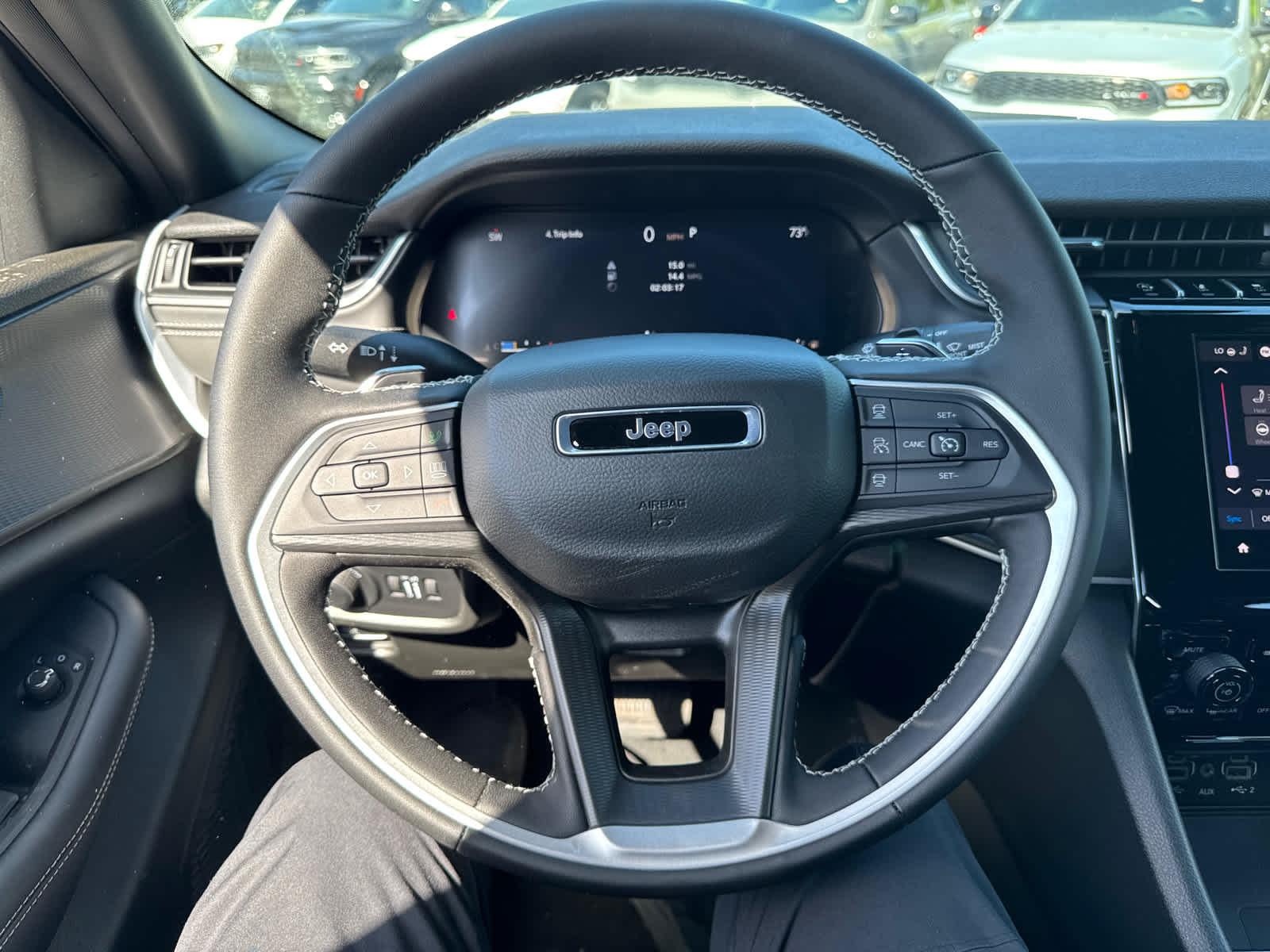 new 2025 Jeep Grand Cherokee car, priced at $40,063