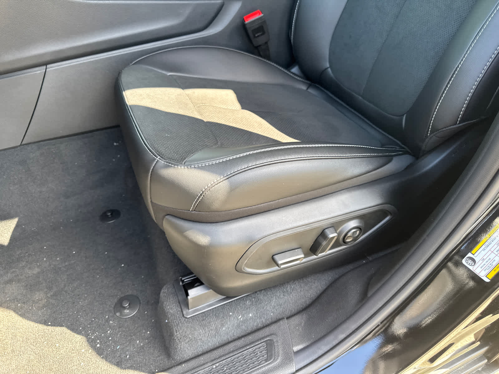 new 2025 Jeep Grand Cherokee car, priced at $40,063
