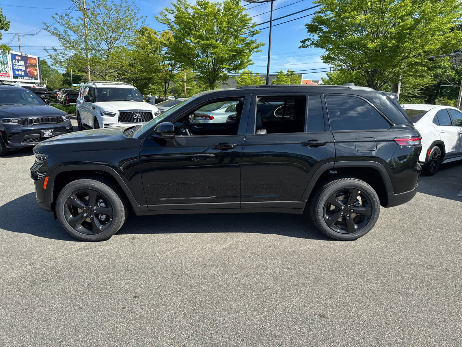 new 2025 Jeep Grand Cherokee car, priced at $40,063