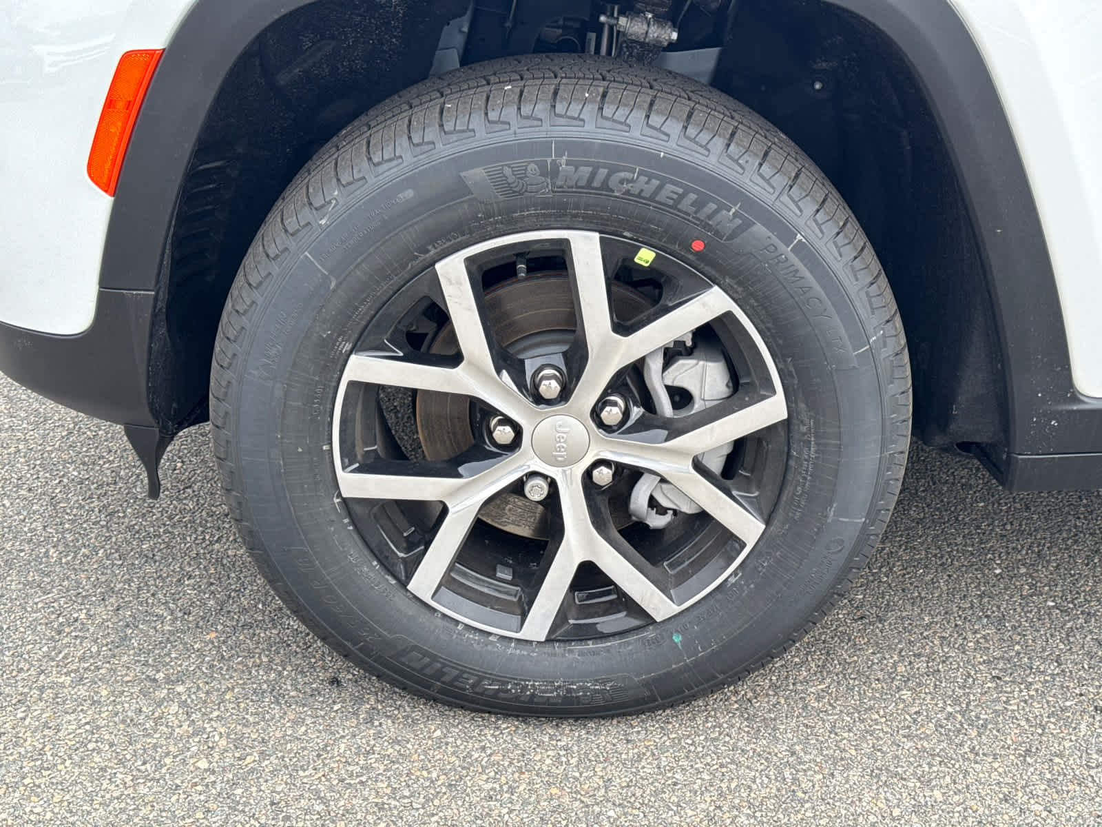 new 2025 Jeep Grand Cherokee car, priced at $42,900