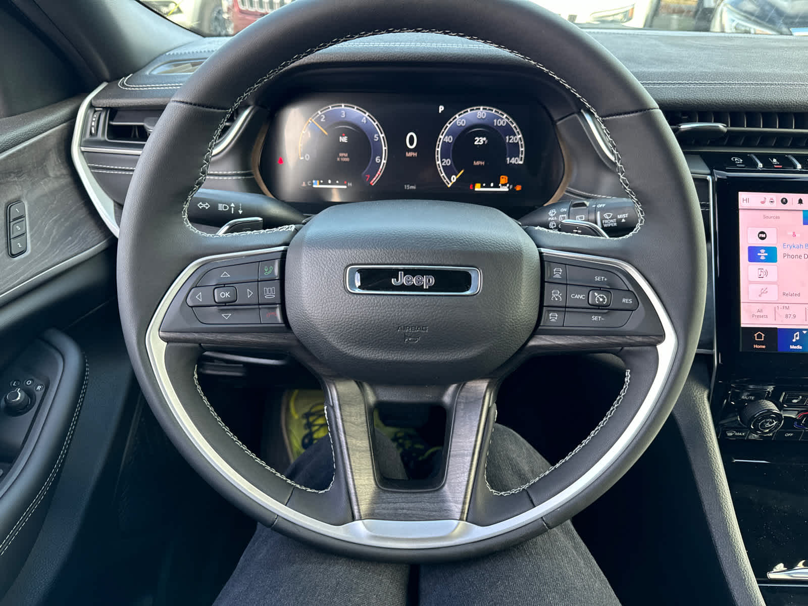 new 2025 Jeep Grand Cherokee car, priced at $43,495