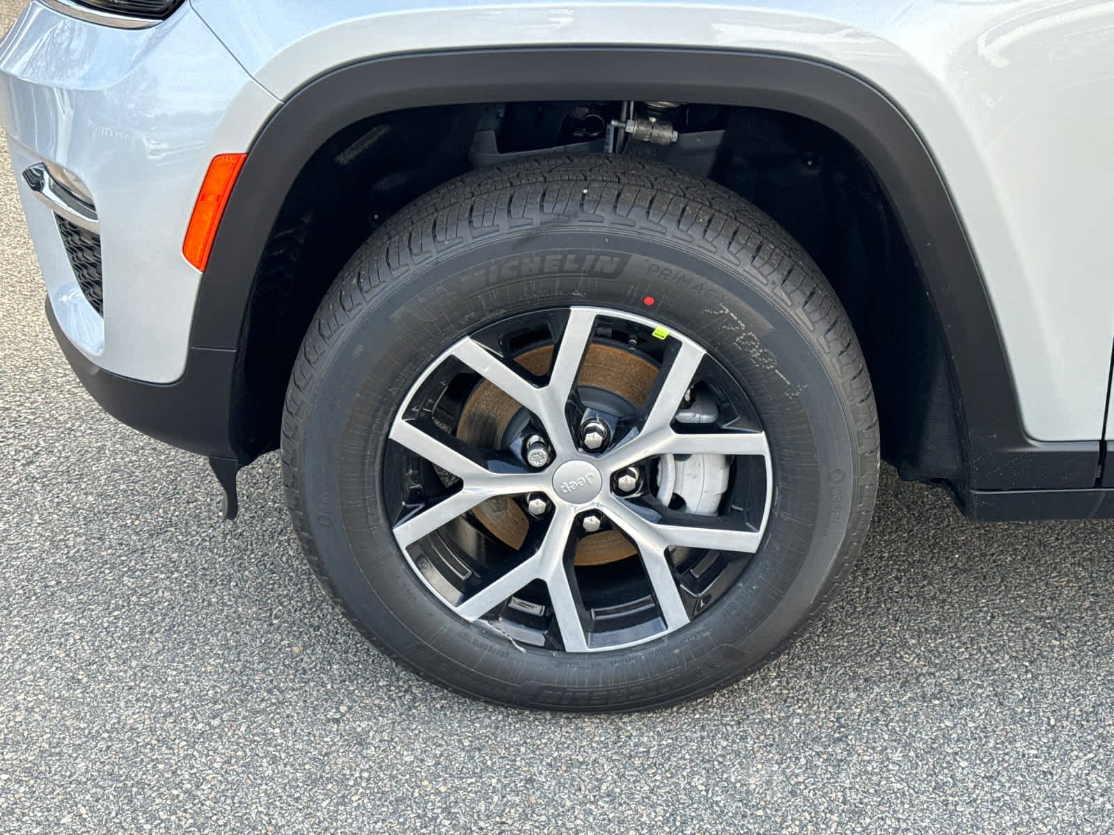 new 2025 Jeep Grand Cherokee car, priced at $43,495