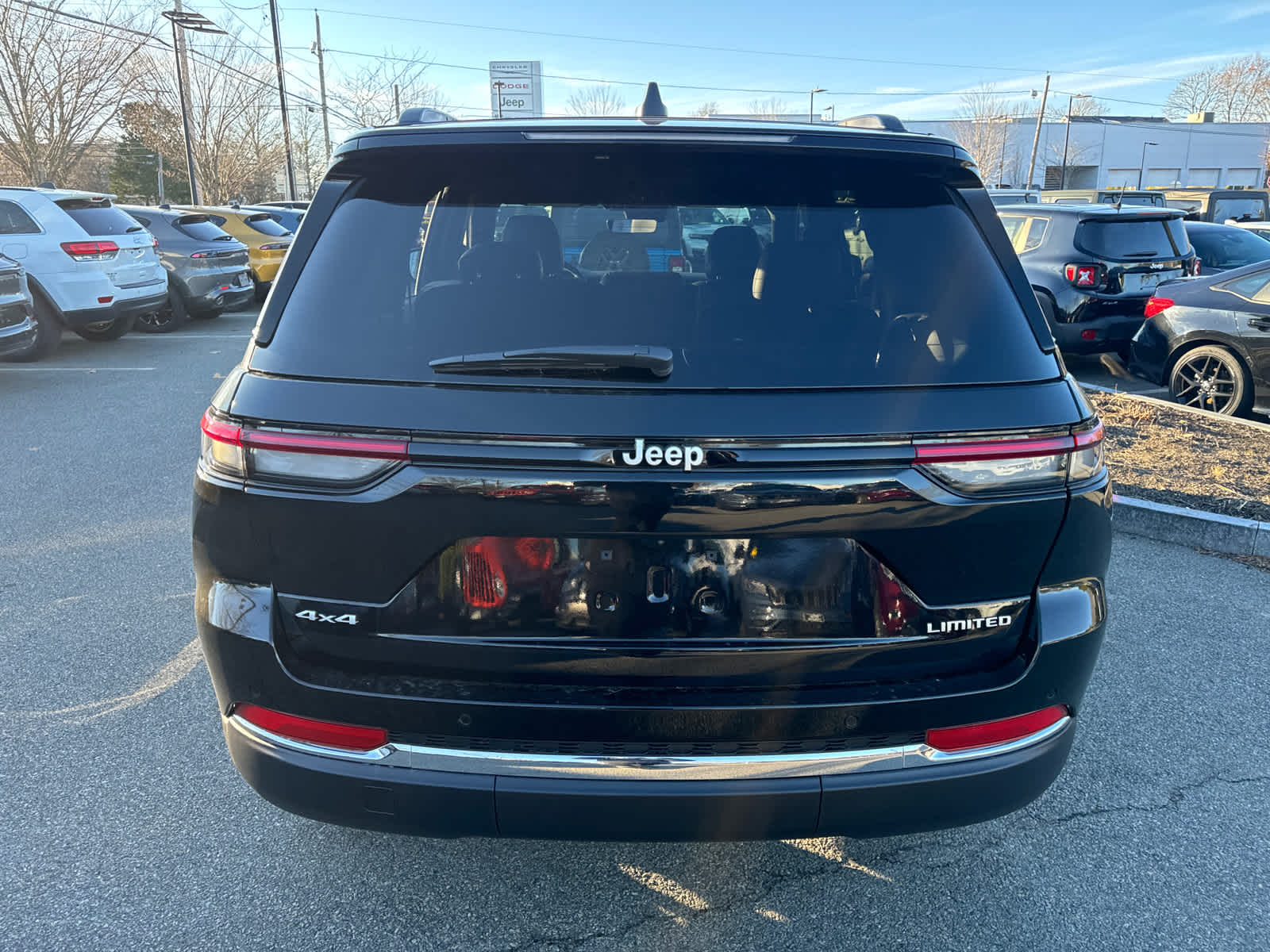 new 2025 Jeep Grand Cherokee car, priced at $41,063