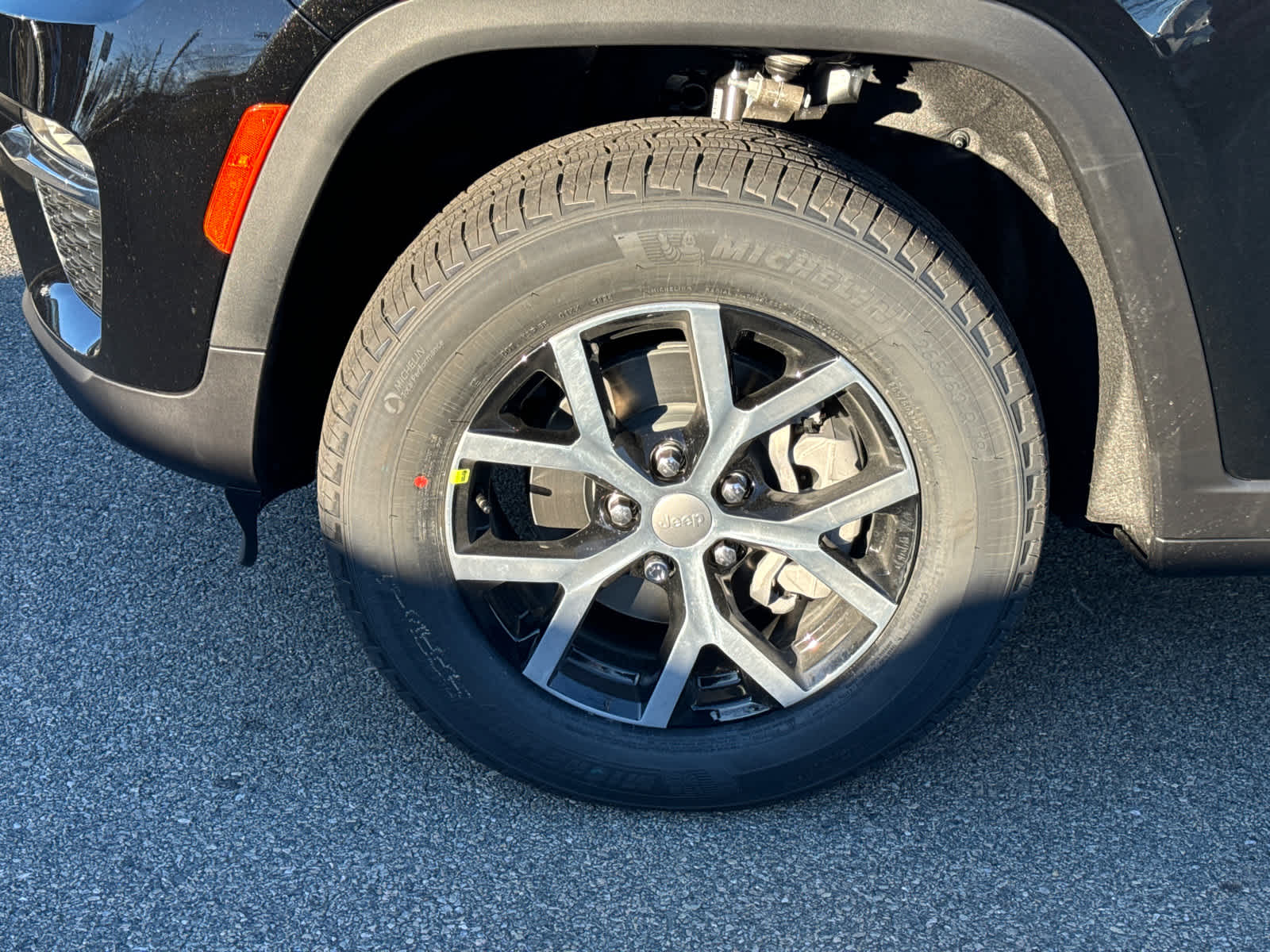 new 2025 Jeep Grand Cherokee car, priced at $41,063