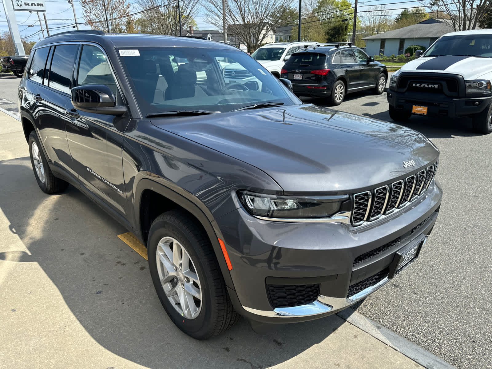 new 2024 Jeep Grand Cherokee L car, priced at $36,860