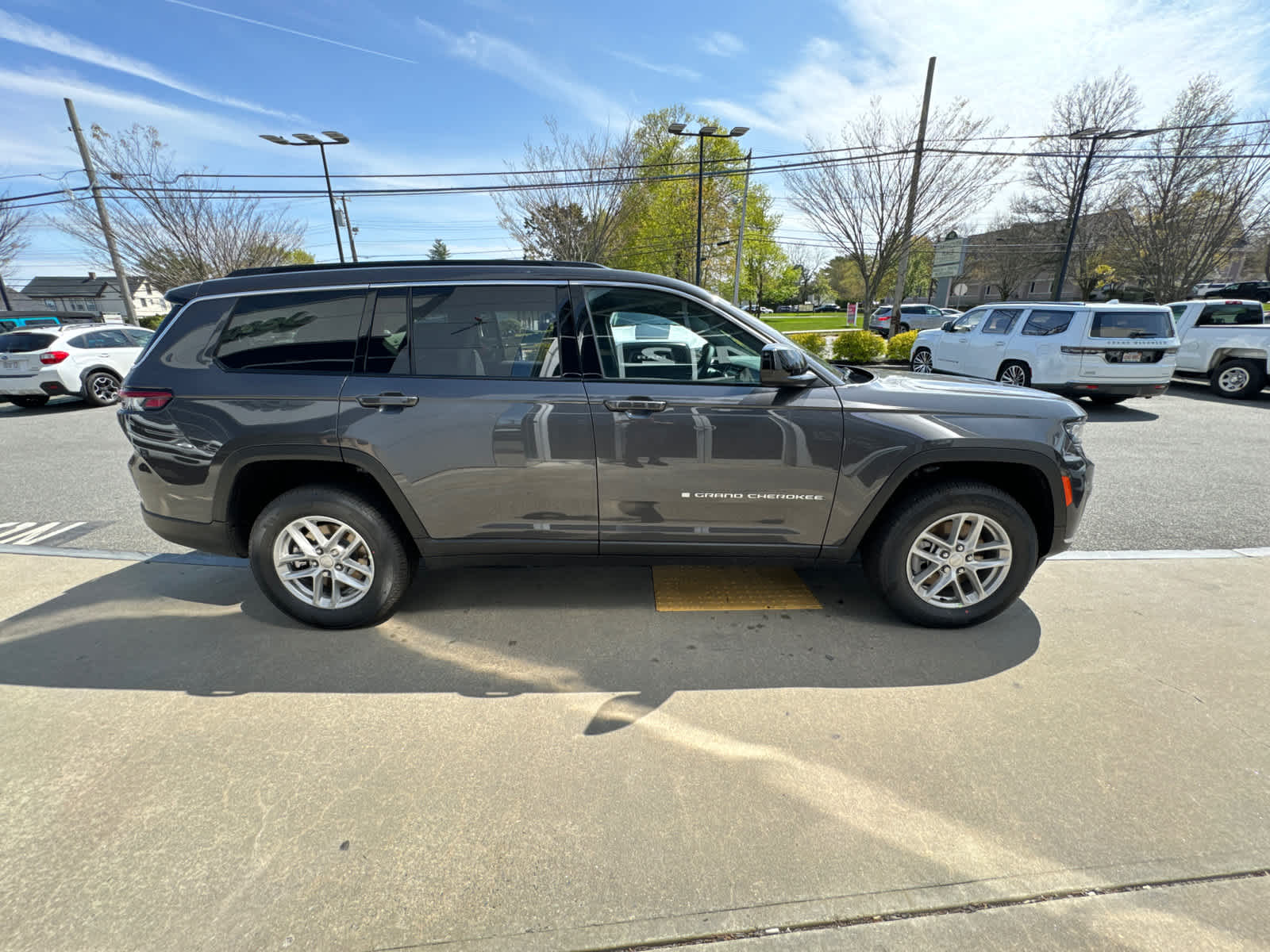 new 2024 Jeep Grand Cherokee L car, priced at $36,860