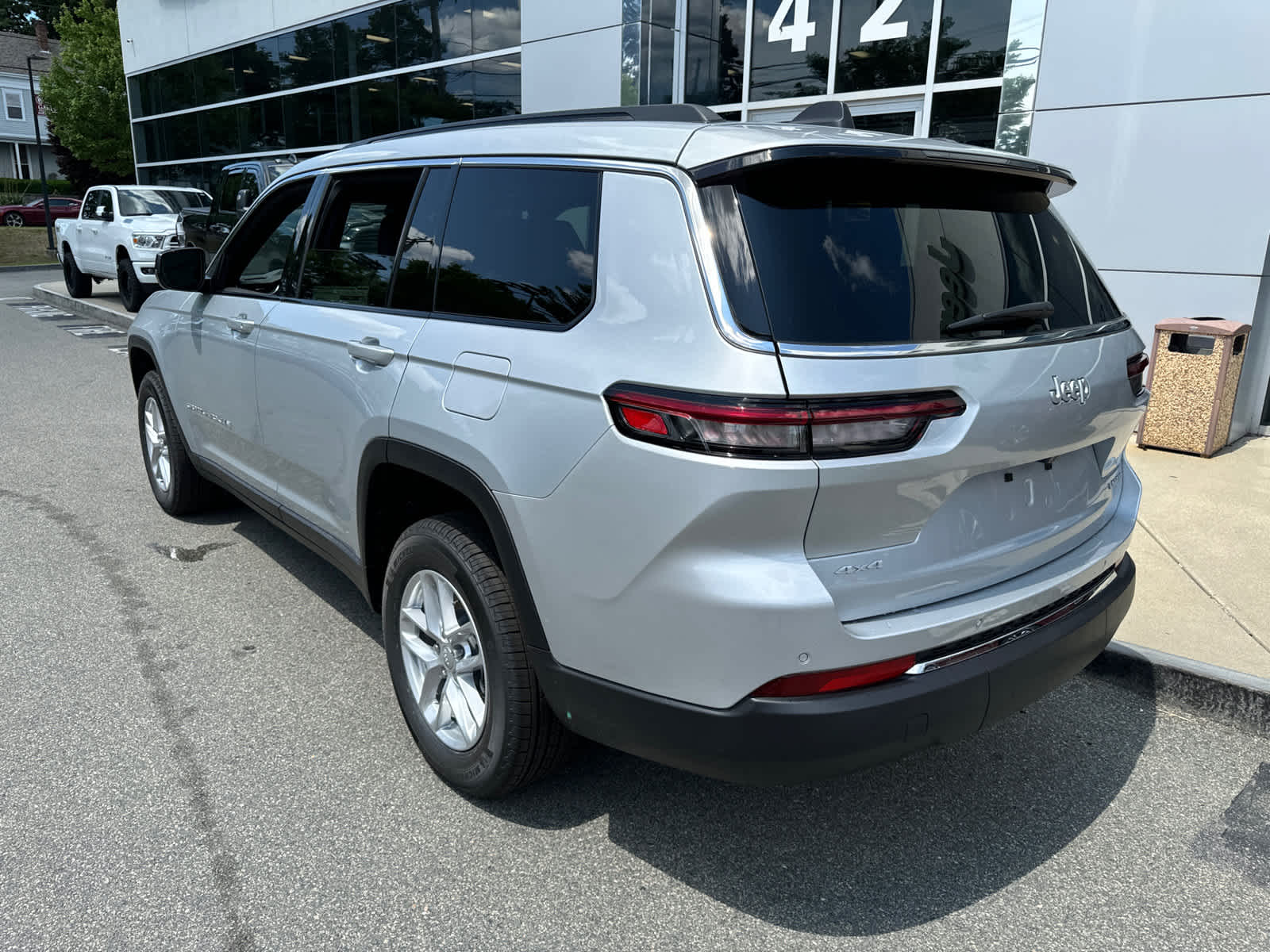 new 2024 Jeep Grand Cherokee L car, priced at $39,873