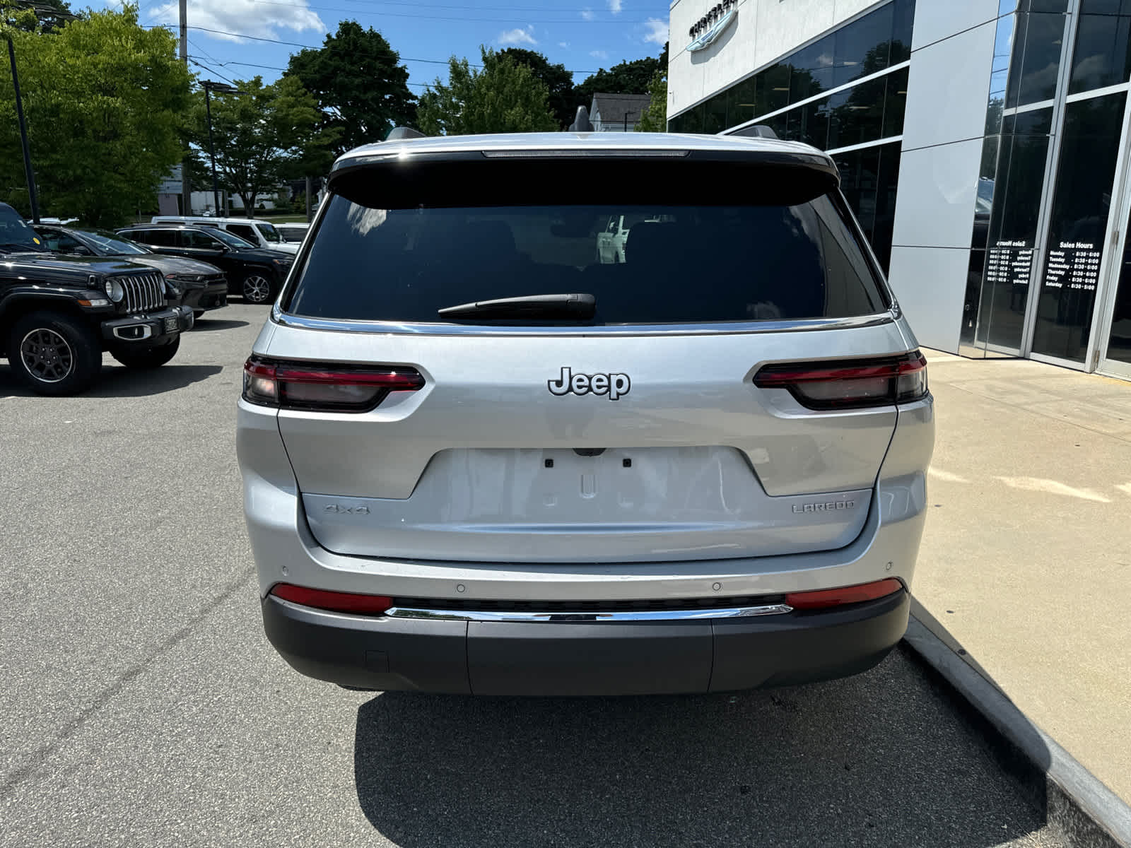 new 2024 Jeep Grand Cherokee L car, priced at $39,873