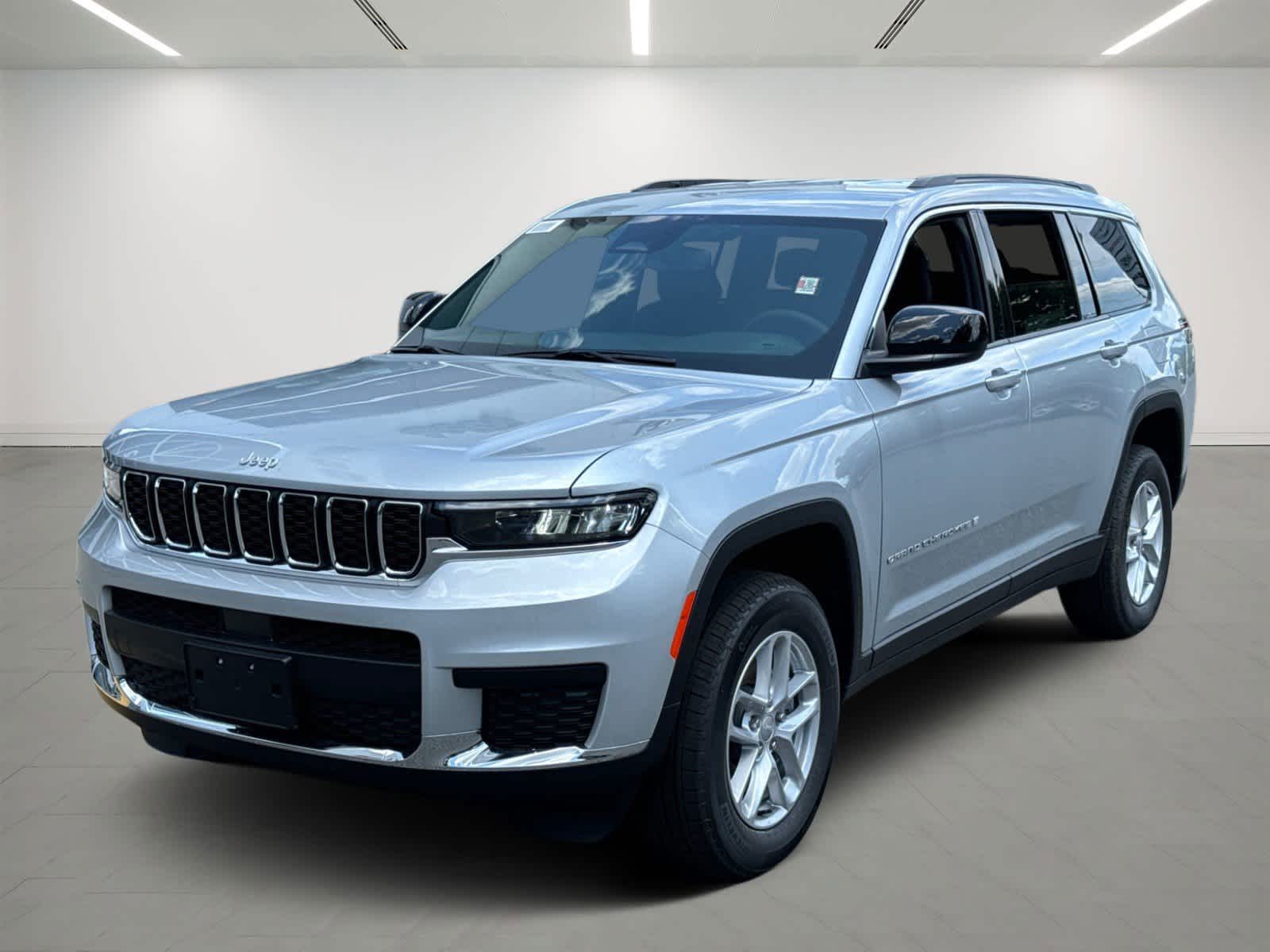 new 2024 Jeep Grand Cherokee L car, priced at $39,873