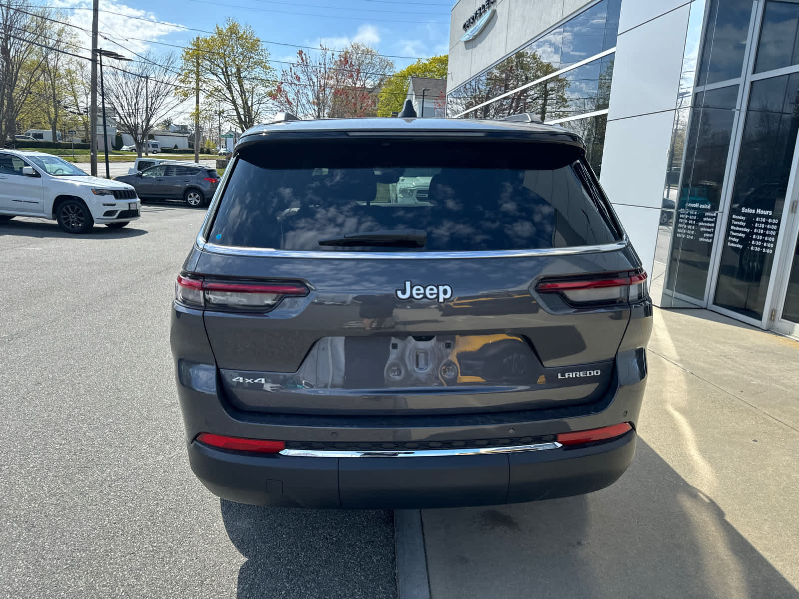 new 2024 Jeep Grand Cherokee L car, priced at $37,360