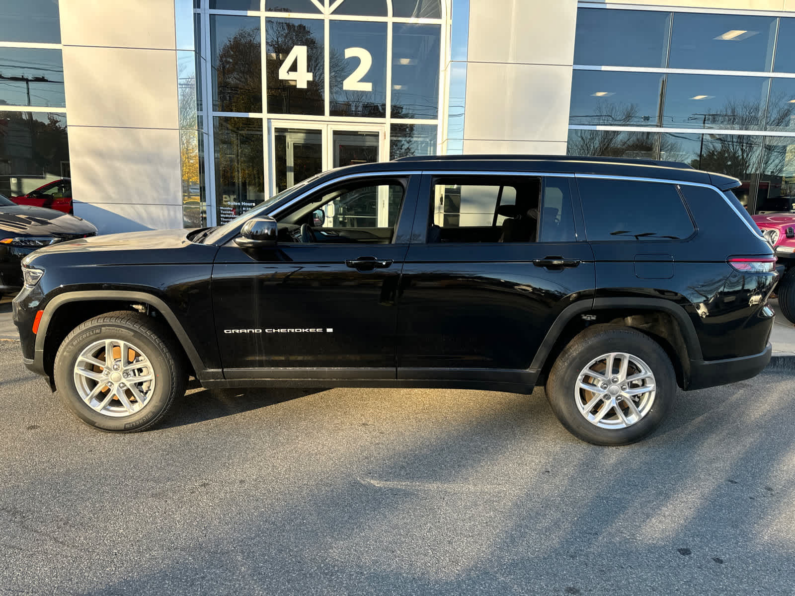 new 2024 Jeep Grand Cherokee L car, priced at $36,504