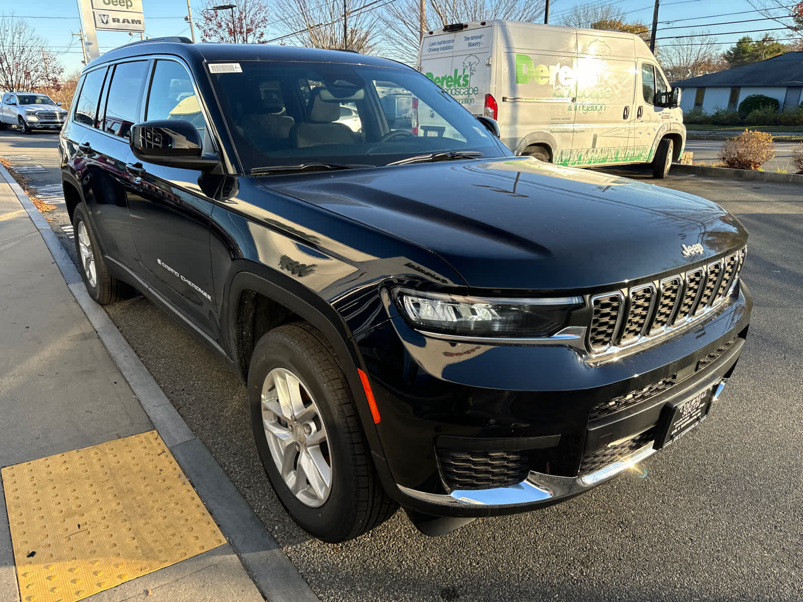 new 2024 Jeep Grand Cherokee L car, priced at $36,504