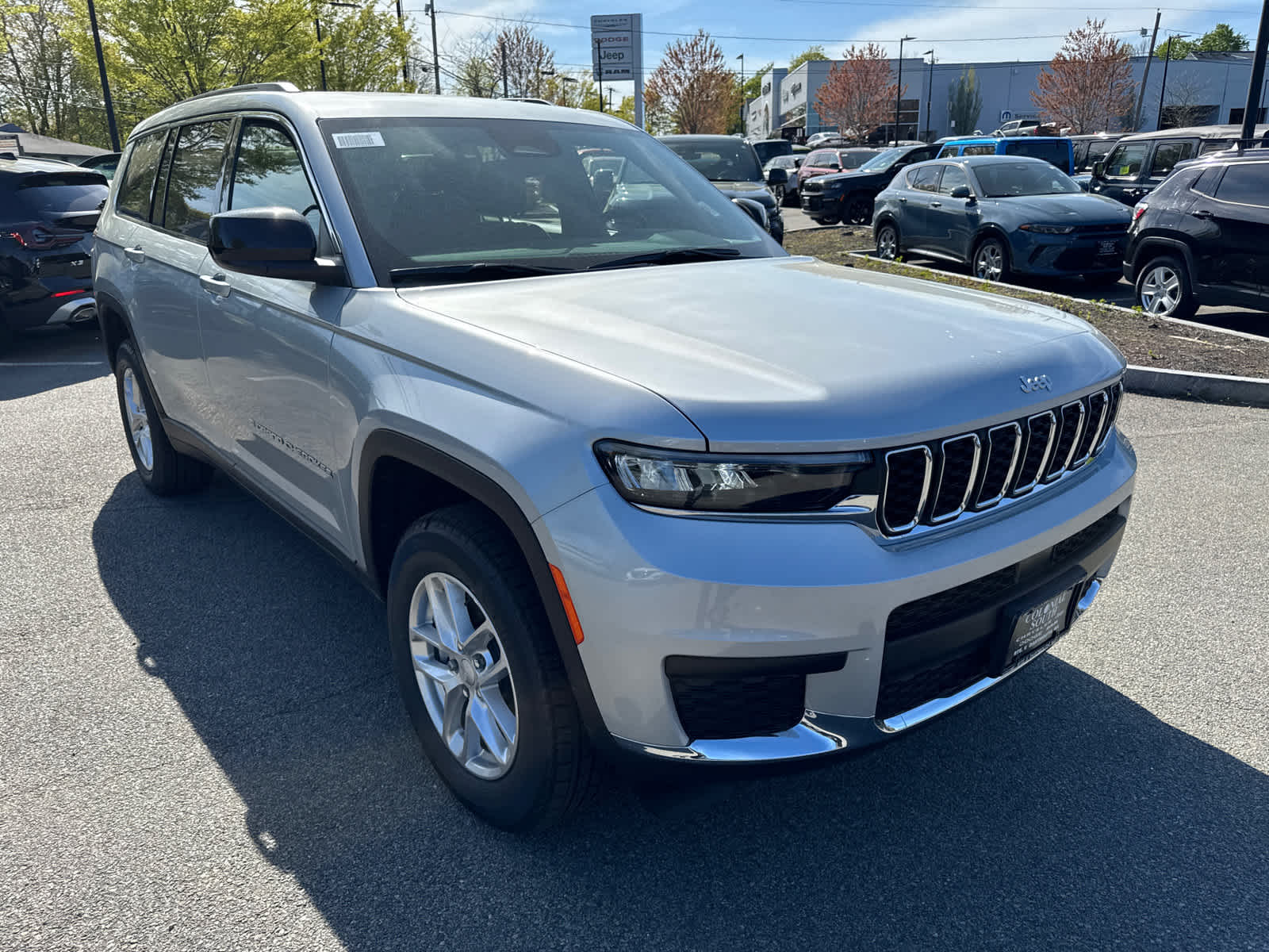 new 2025 Jeep Grand Cherokee L car, priced at $41,634
