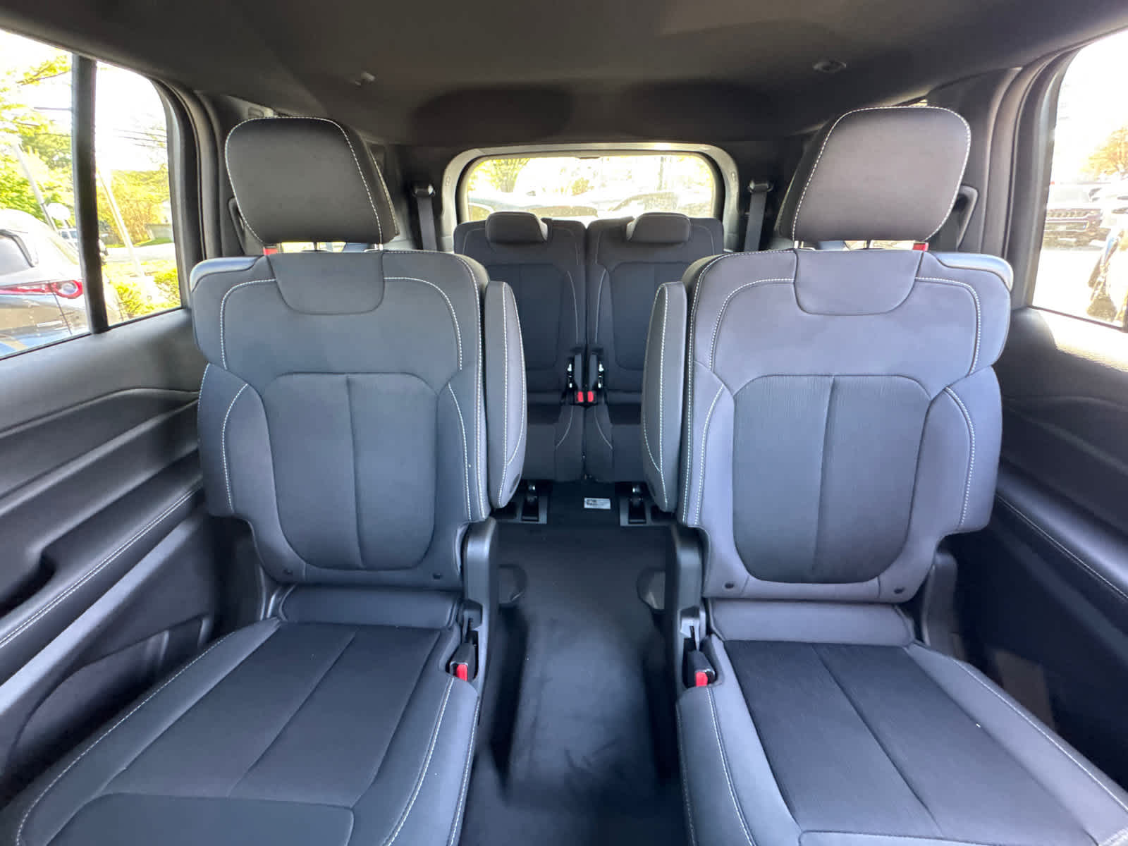 new 2025 Jeep Grand Cherokee L car, priced at $41,634