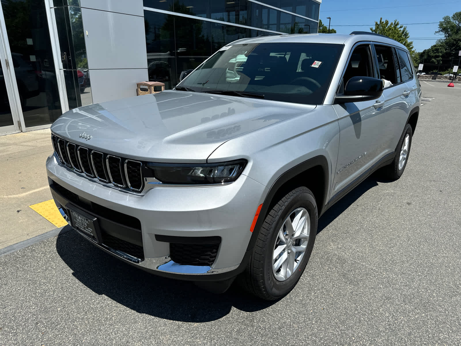 new 2024 Jeep Grand Cherokee L car, priced at $39,873