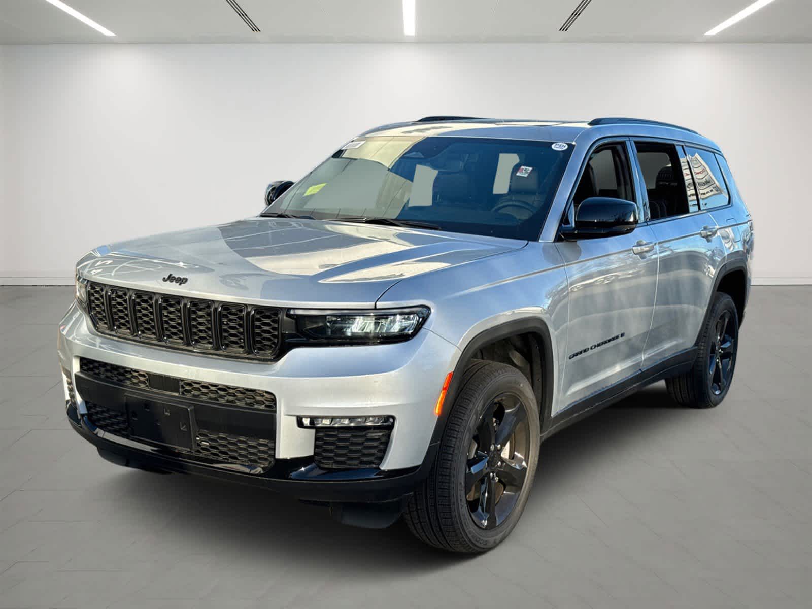 new 2024 Jeep Grand Cherokee L car, priced at $46,150