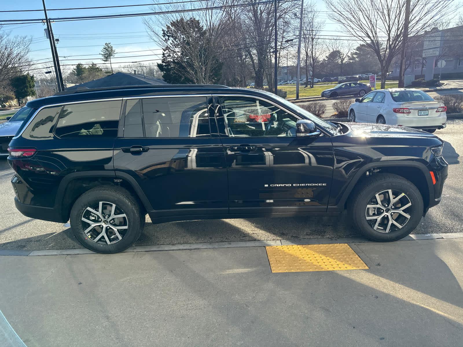 new 2025 Jeep Grand Cherokee L car, priced at $48,110