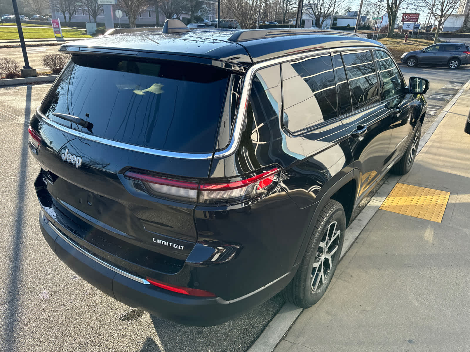 new 2025 Jeep Grand Cherokee L car, priced at $48,110