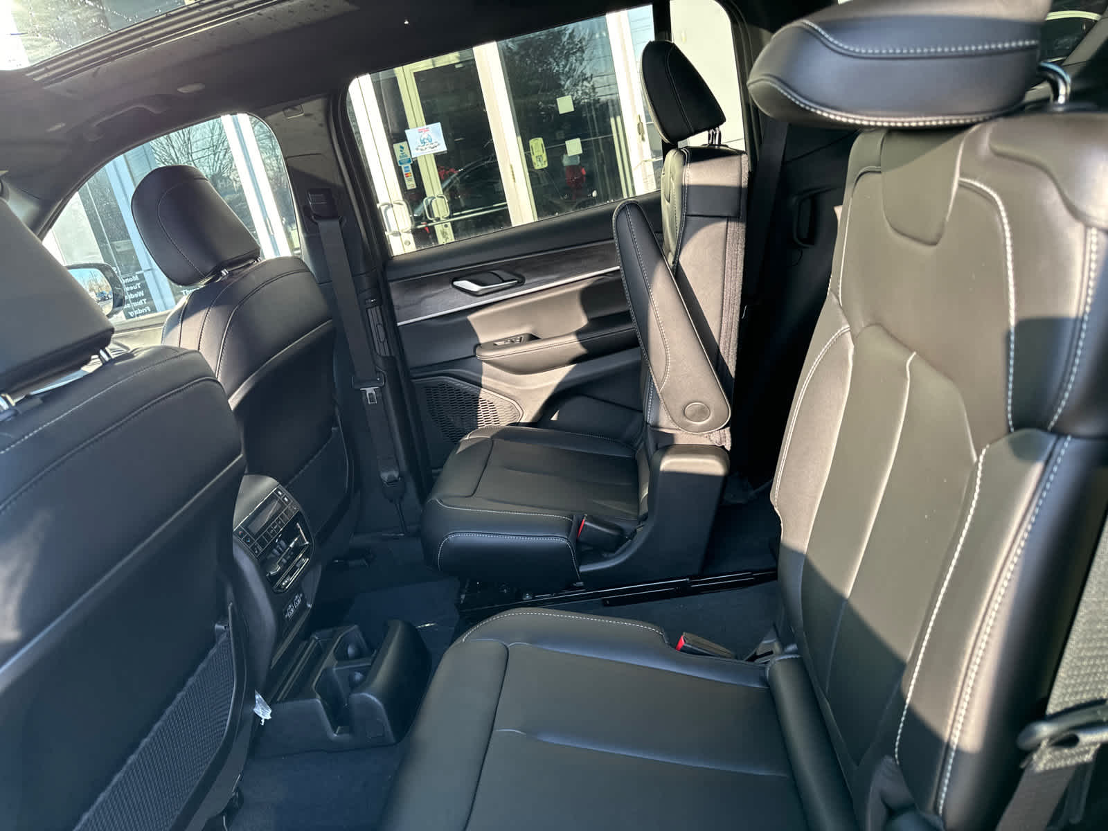 new 2025 Jeep Grand Cherokee L car, priced at $48,110