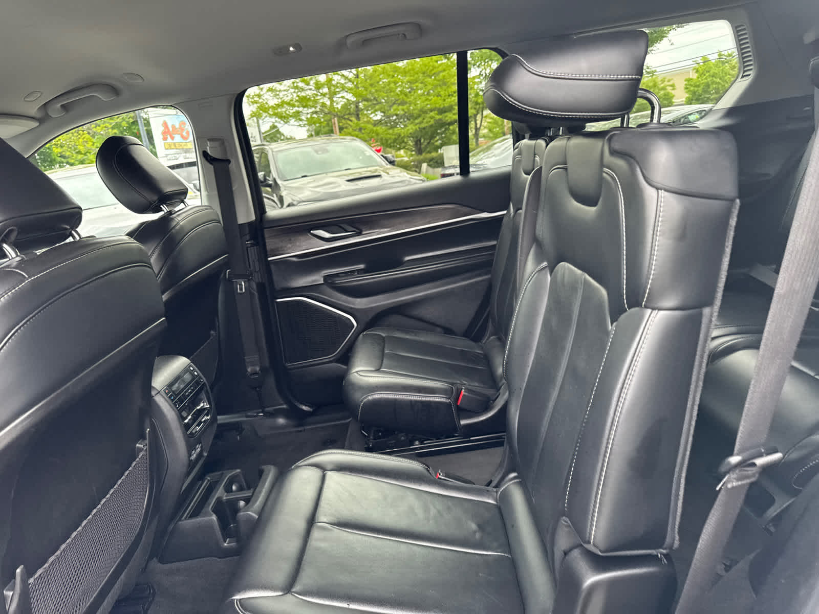 used 2021 Jeep Grand Cherokee L car, priced at $28,400