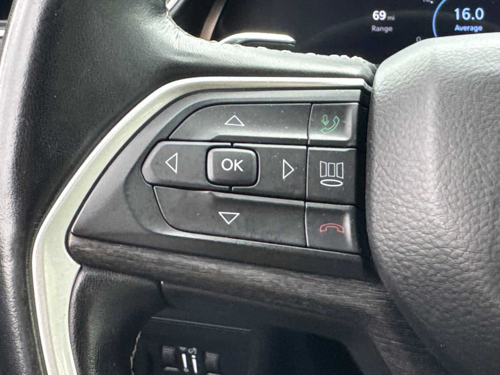 used 2021 Jeep Grand Cherokee L car, priced at $28,400