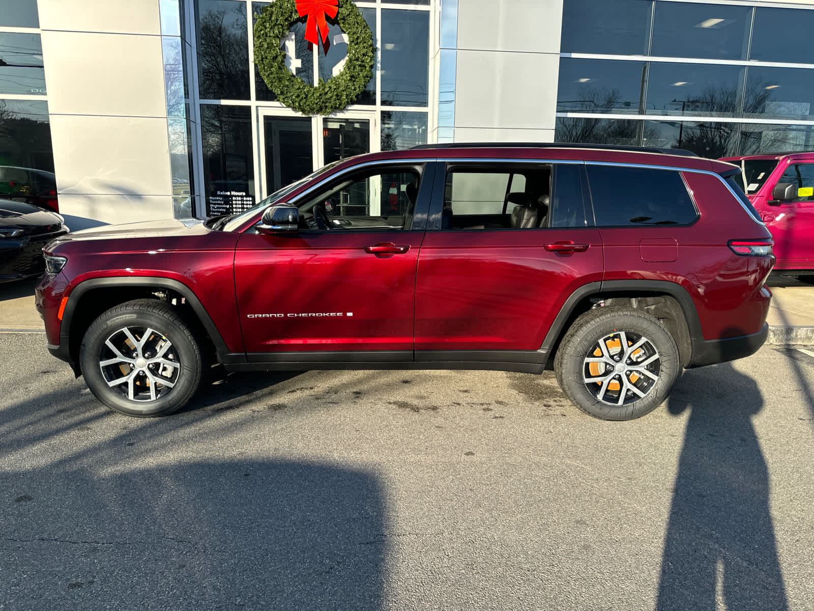 new 2025 Jeep Grand Cherokee L car, priced at $44,534