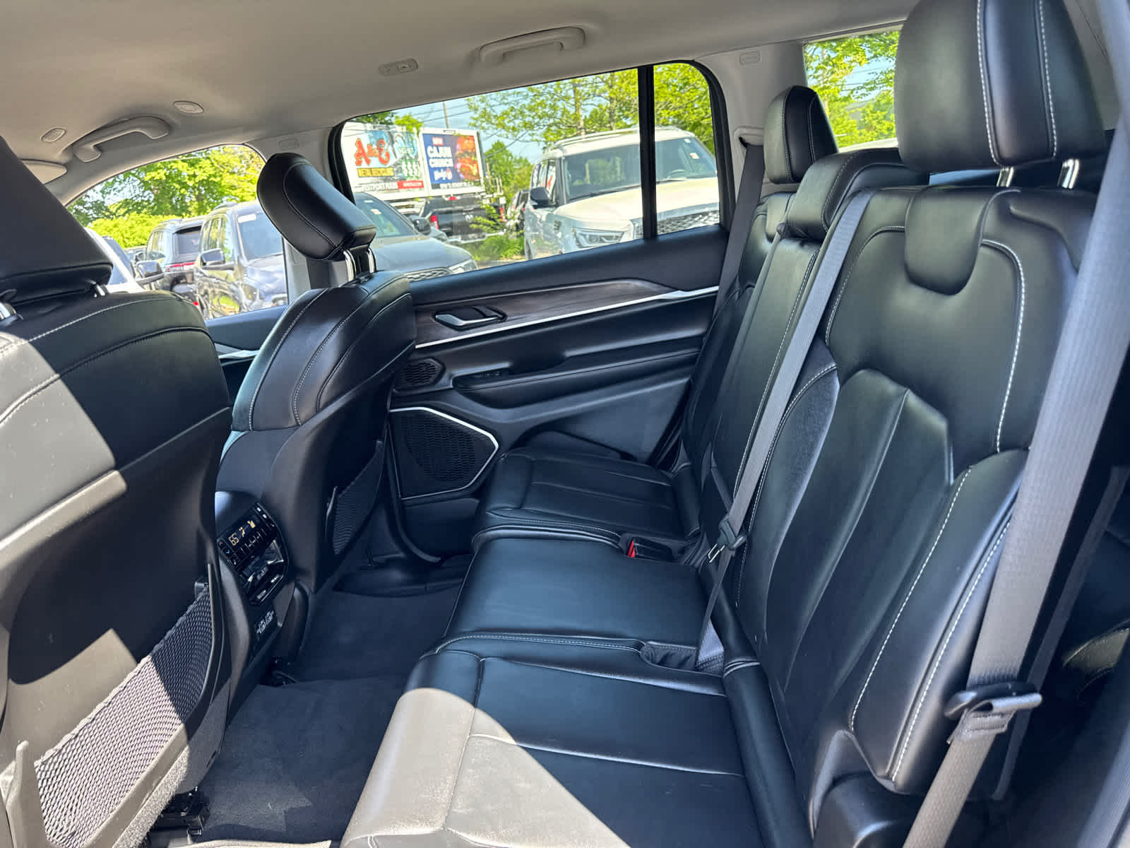 used 2022 Jeep Grand Cherokee L car, priced at $34,200