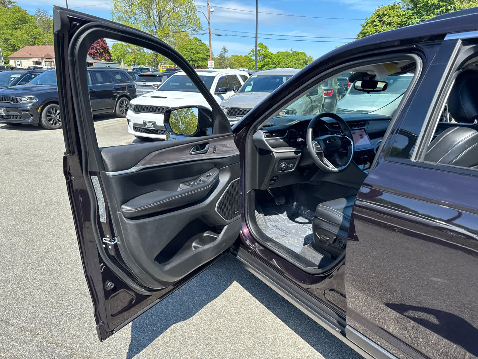 used 2022 Jeep Grand Cherokee L car, priced at $34,200