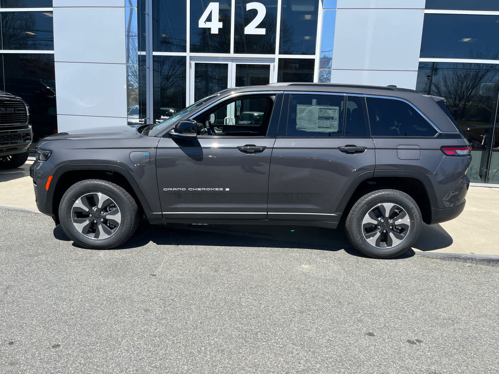 new 2024 Jeep Grand Cherokee 4xe car, priced at $59,880