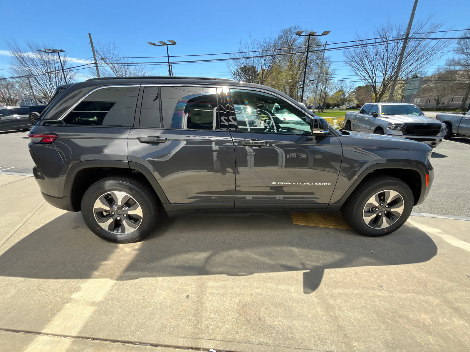 new 2024 Jeep Grand Cherokee 4xe car, priced at $51,357