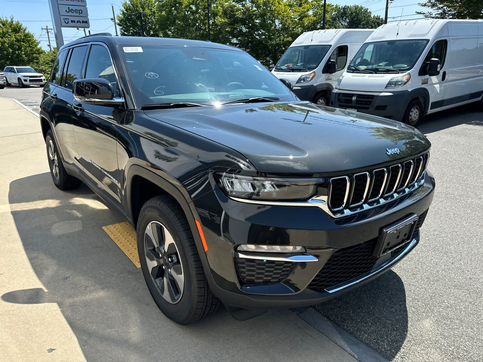 new 2024 Jeep Grand Cherokee 4xe car, priced at $51,069