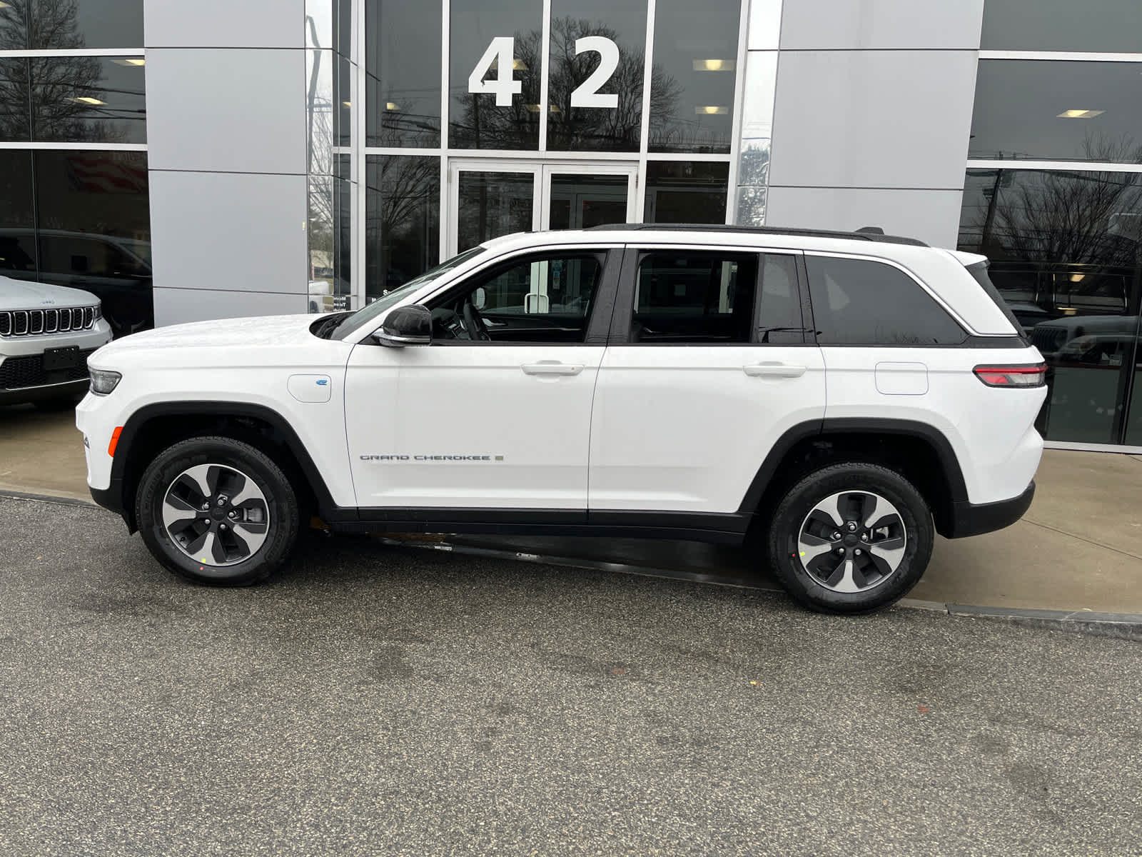 new 2024 Jeep Grand Cherokee 4xe car, priced at $49,743