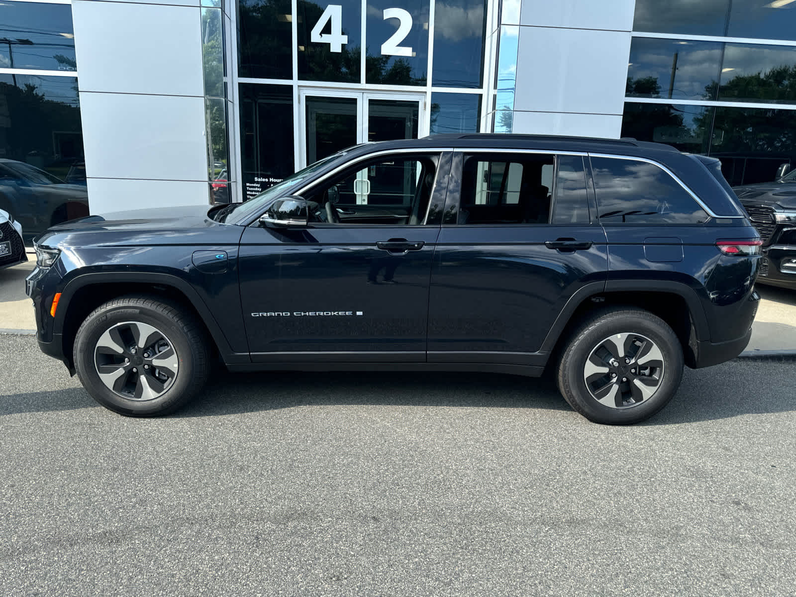 new 2024 Jeep Grand Cherokee 4xe car, priced at $50,794