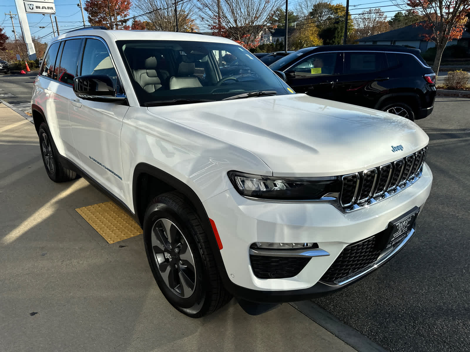 used 2022 Jeep Grand Cherokee 4xe car, priced at $34,900