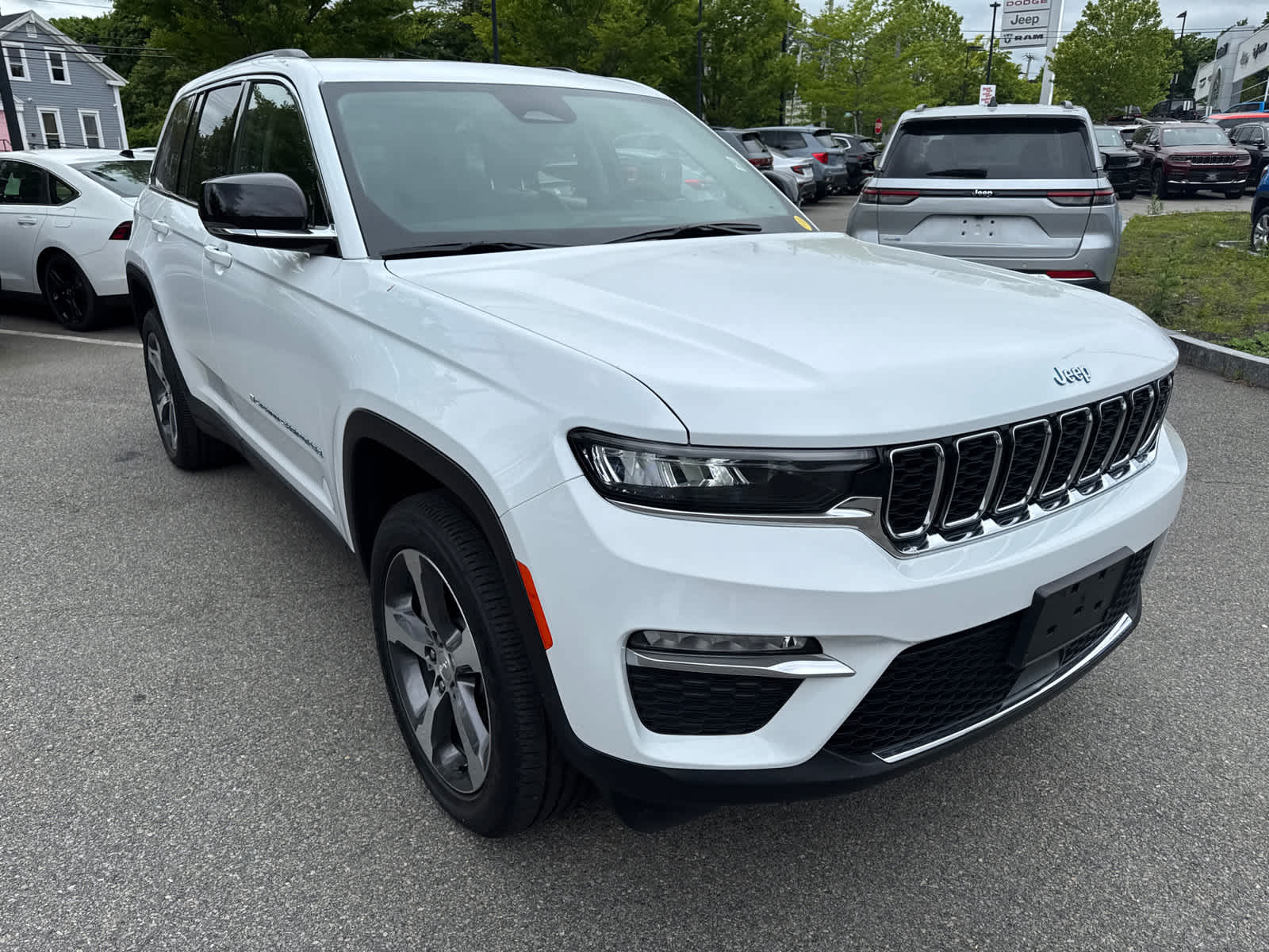 used 2022 Jeep Grand Cherokee 4xe car, priced at $32,500