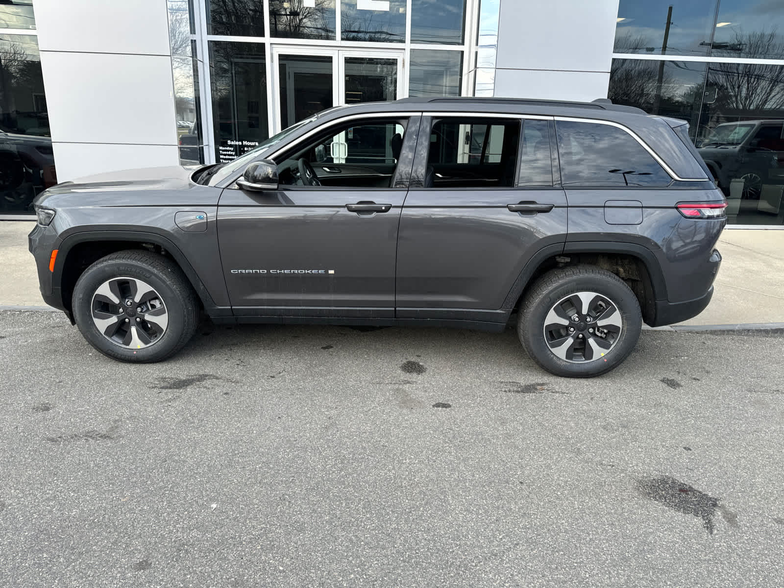 new 2024 Jeep Grand Cherokee 4xe car, priced at $50,779