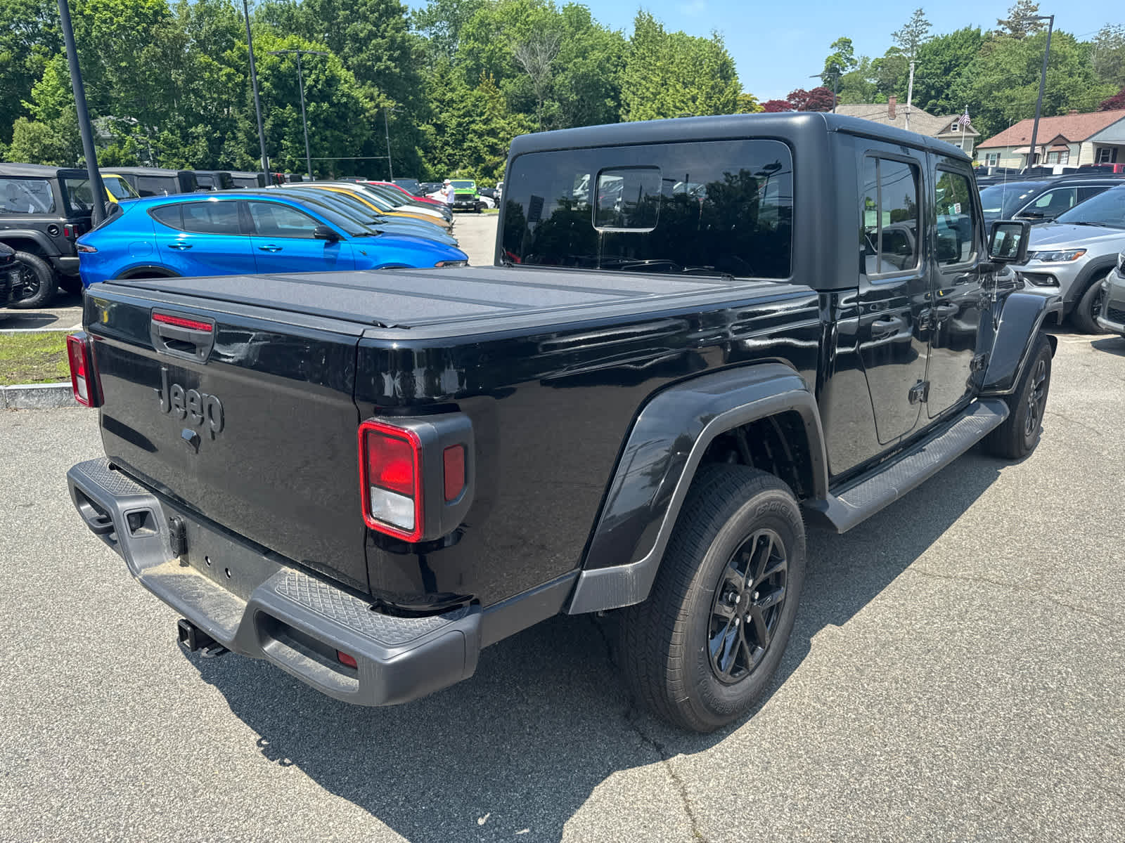 new 2023 Jeep Gladiator car, priced at $44,171