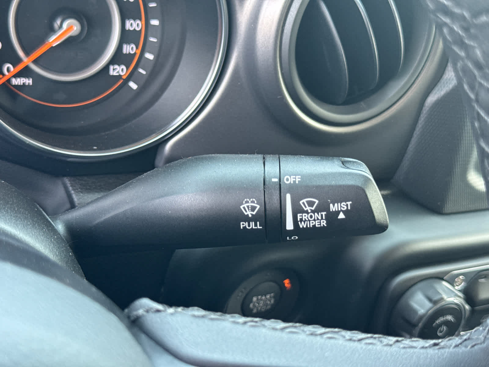 new 2023 Jeep Gladiator car, priced at $44,171