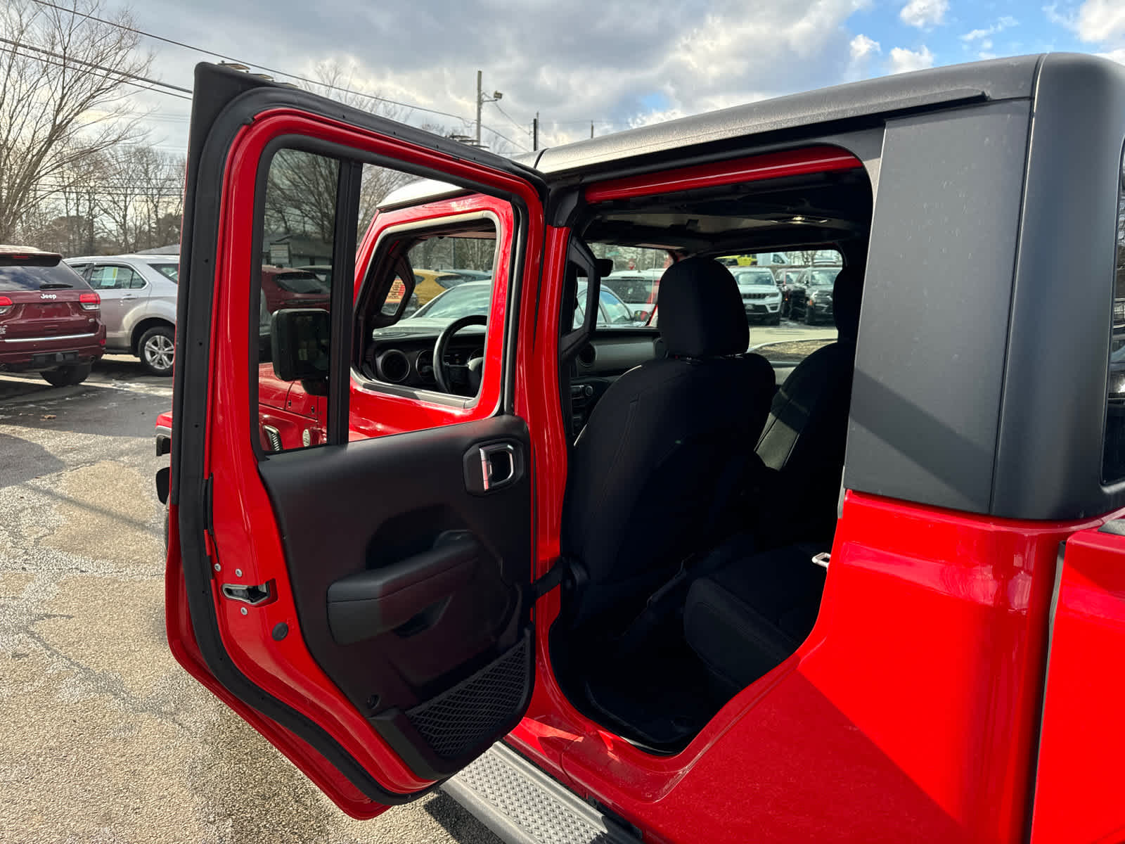 used 2021 Jeep Gladiator car, priced at $27,989