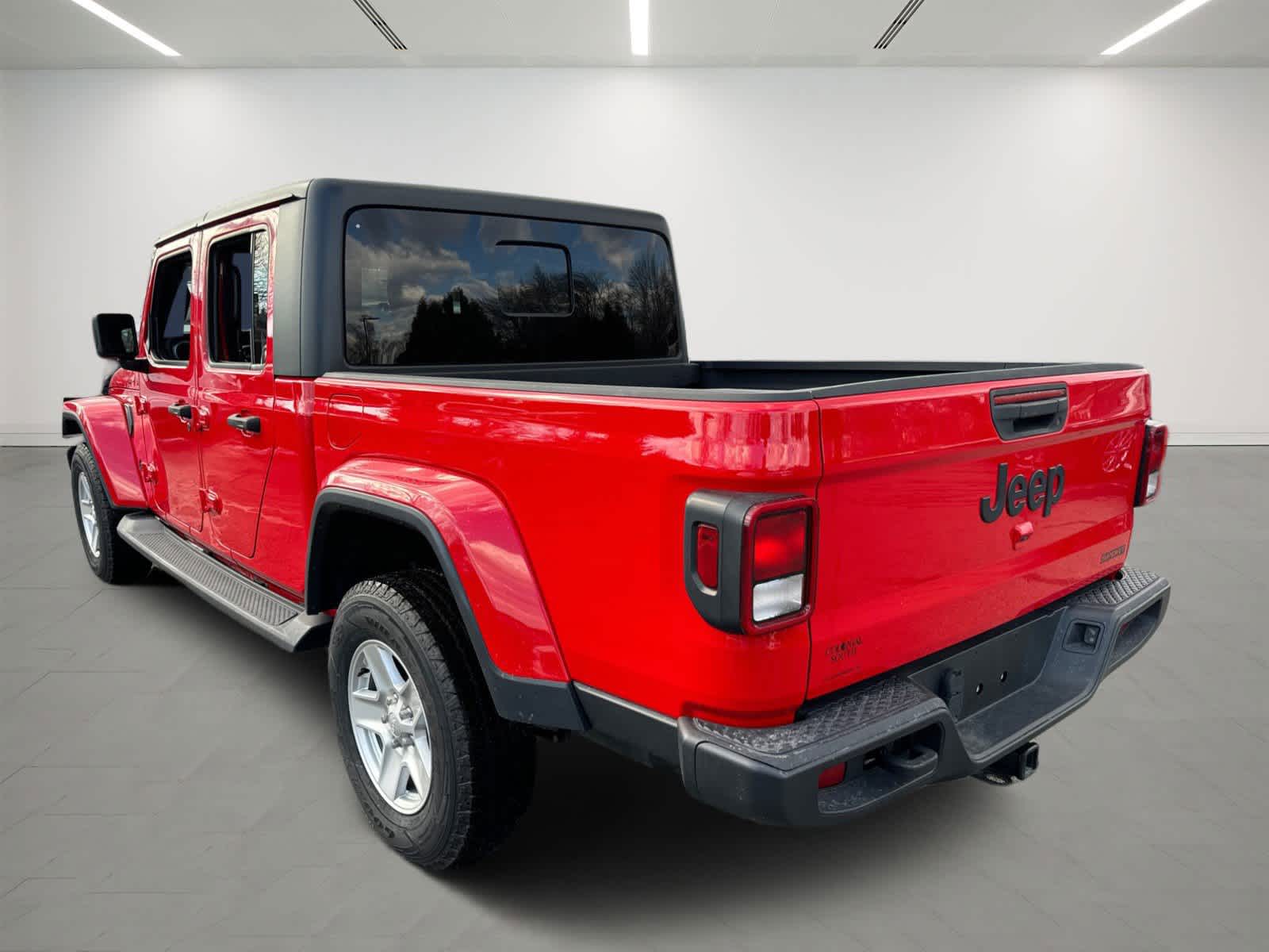 used 2021 Jeep Gladiator car, priced at $27,989