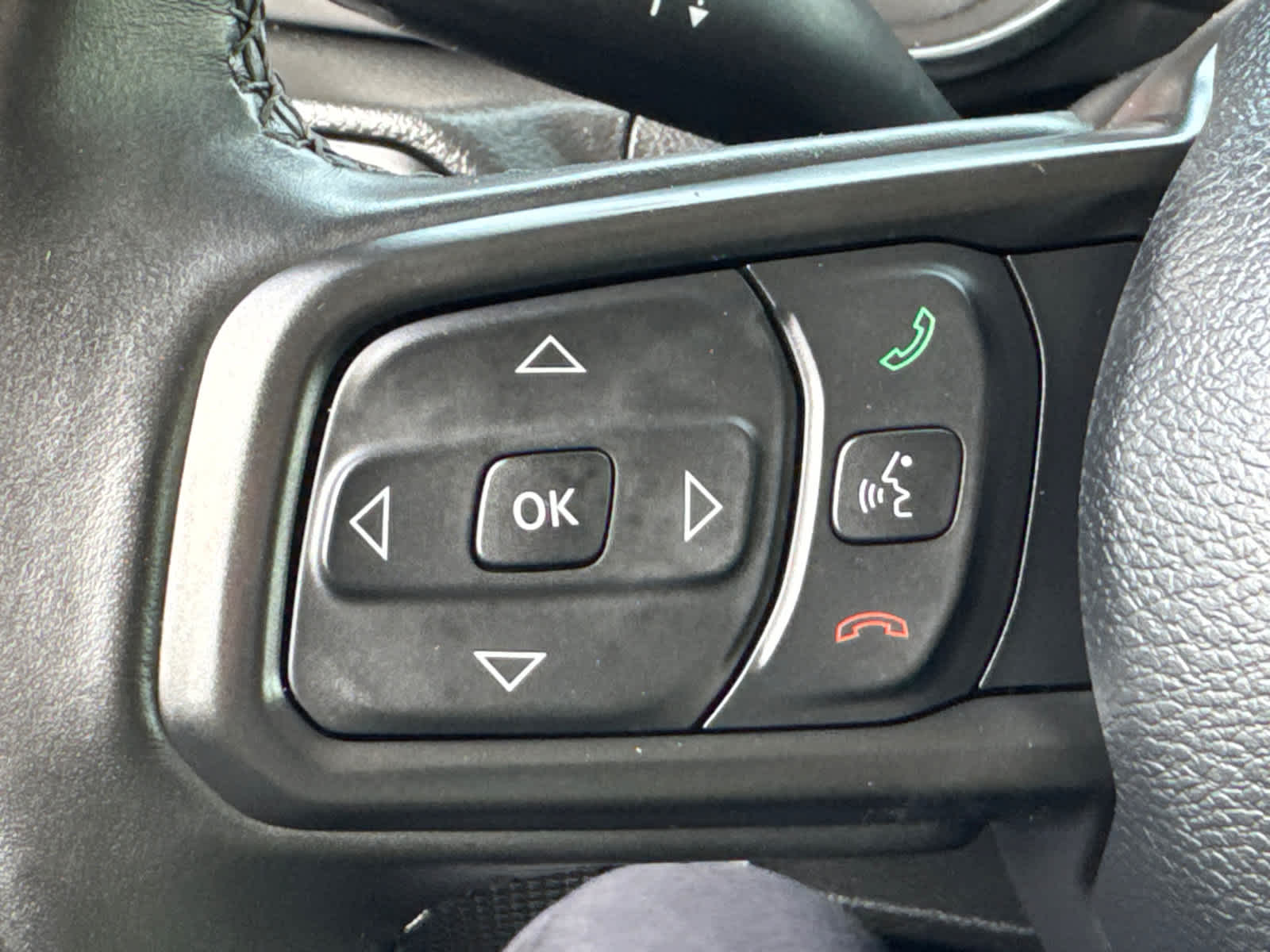 used 2022 Jeep Gladiator car, priced at $30,900