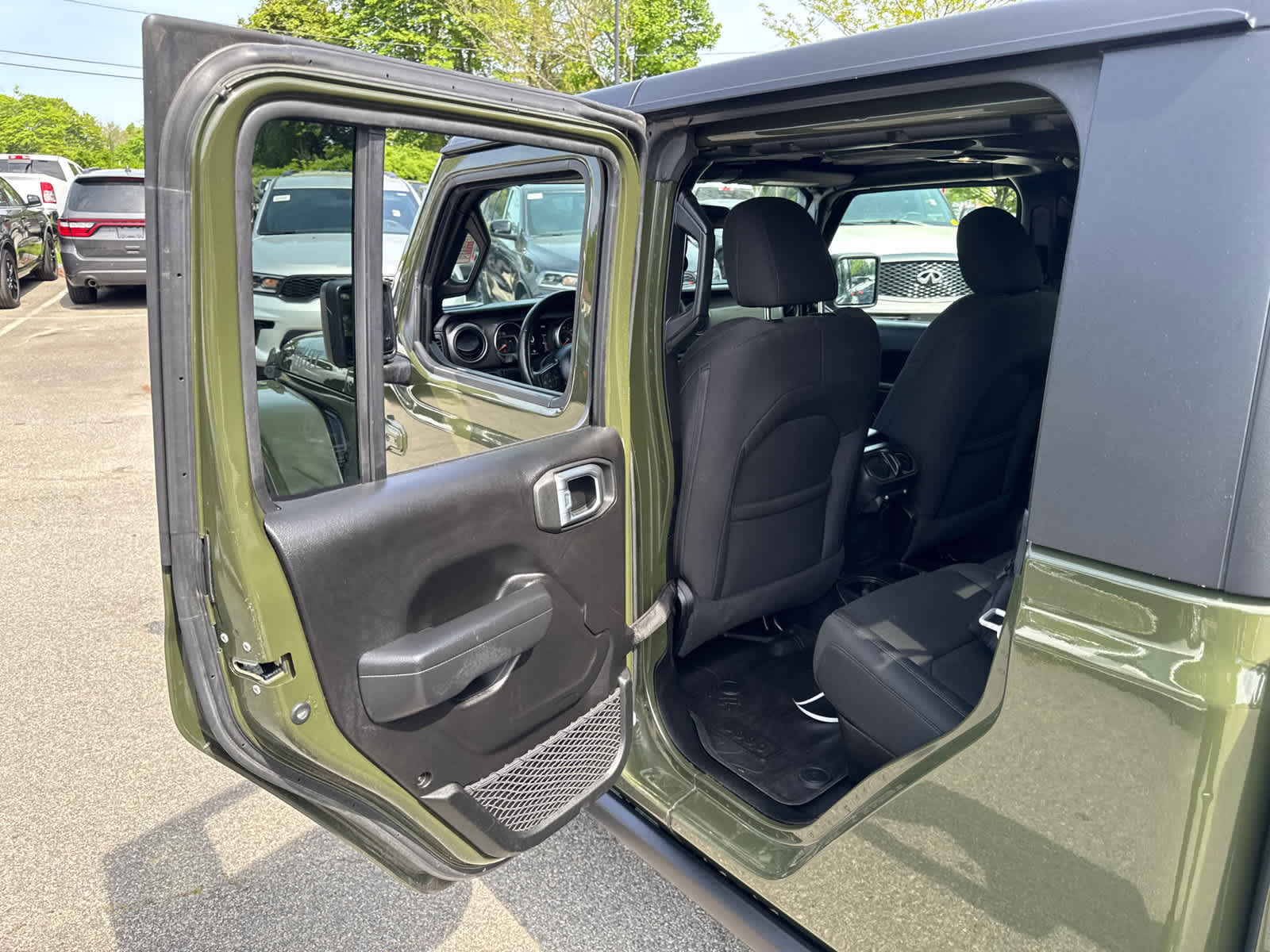 used 2022 Jeep Gladiator car, priced at $30,900