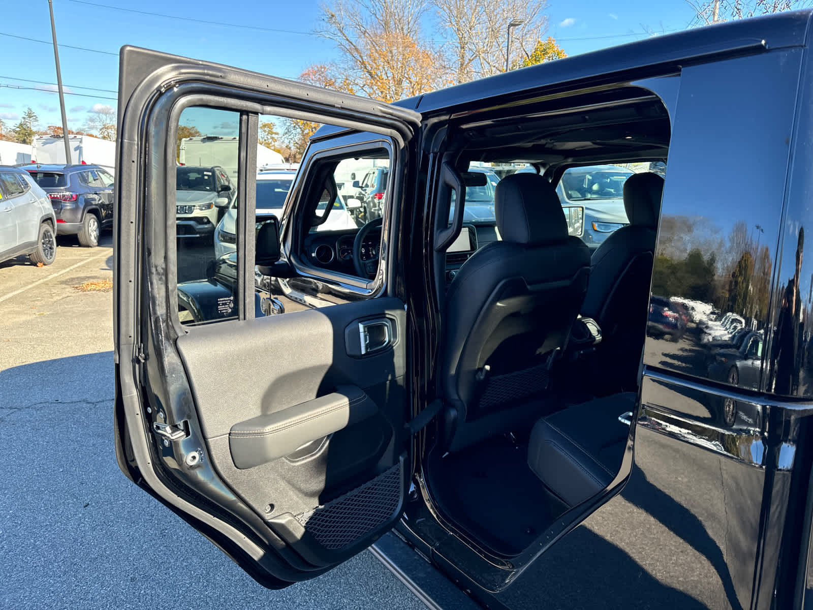 new 2024 Jeep Gladiator car, priced at $45,113