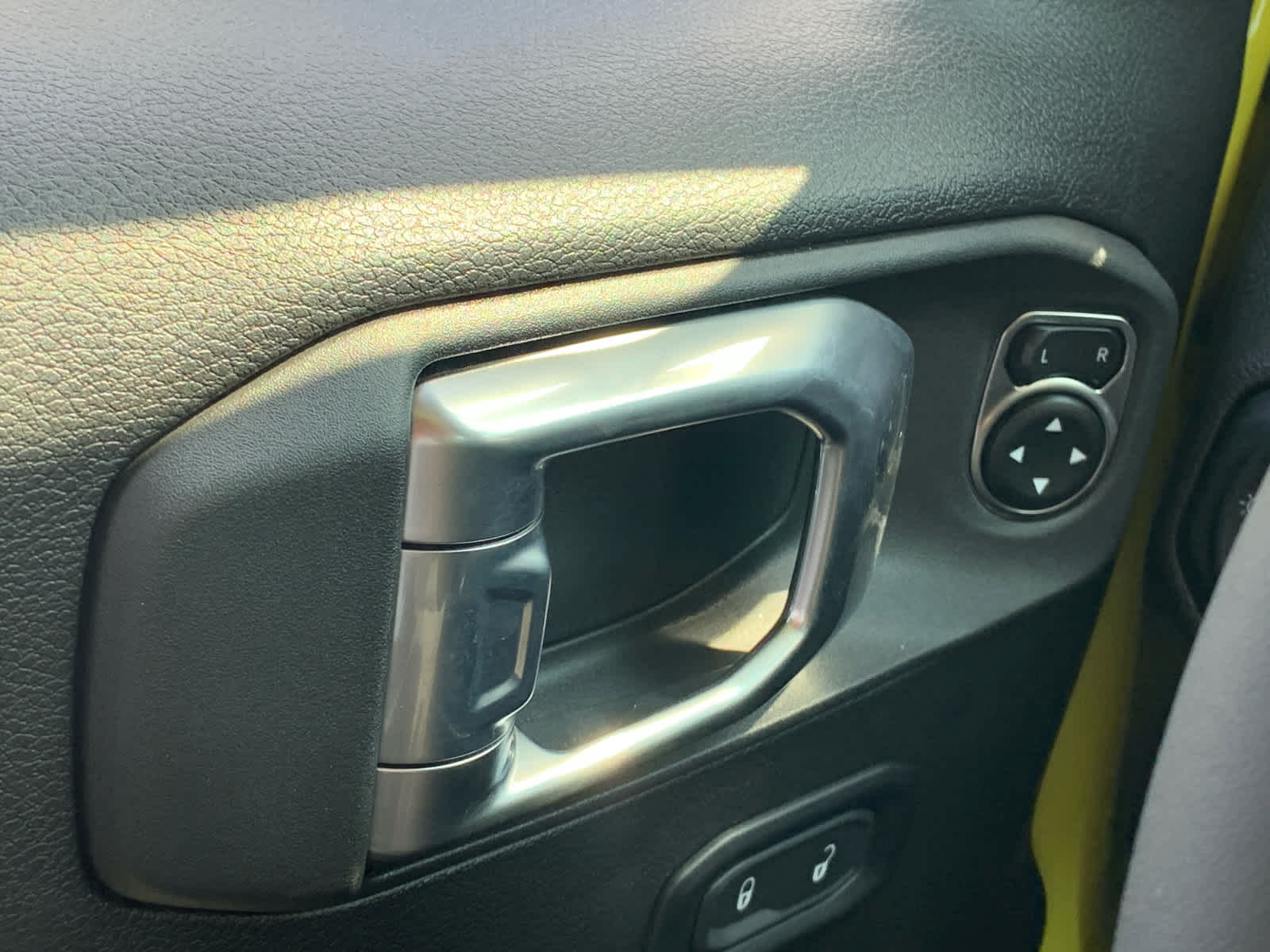 new 2023 Jeep Gladiator car, priced at $42,935