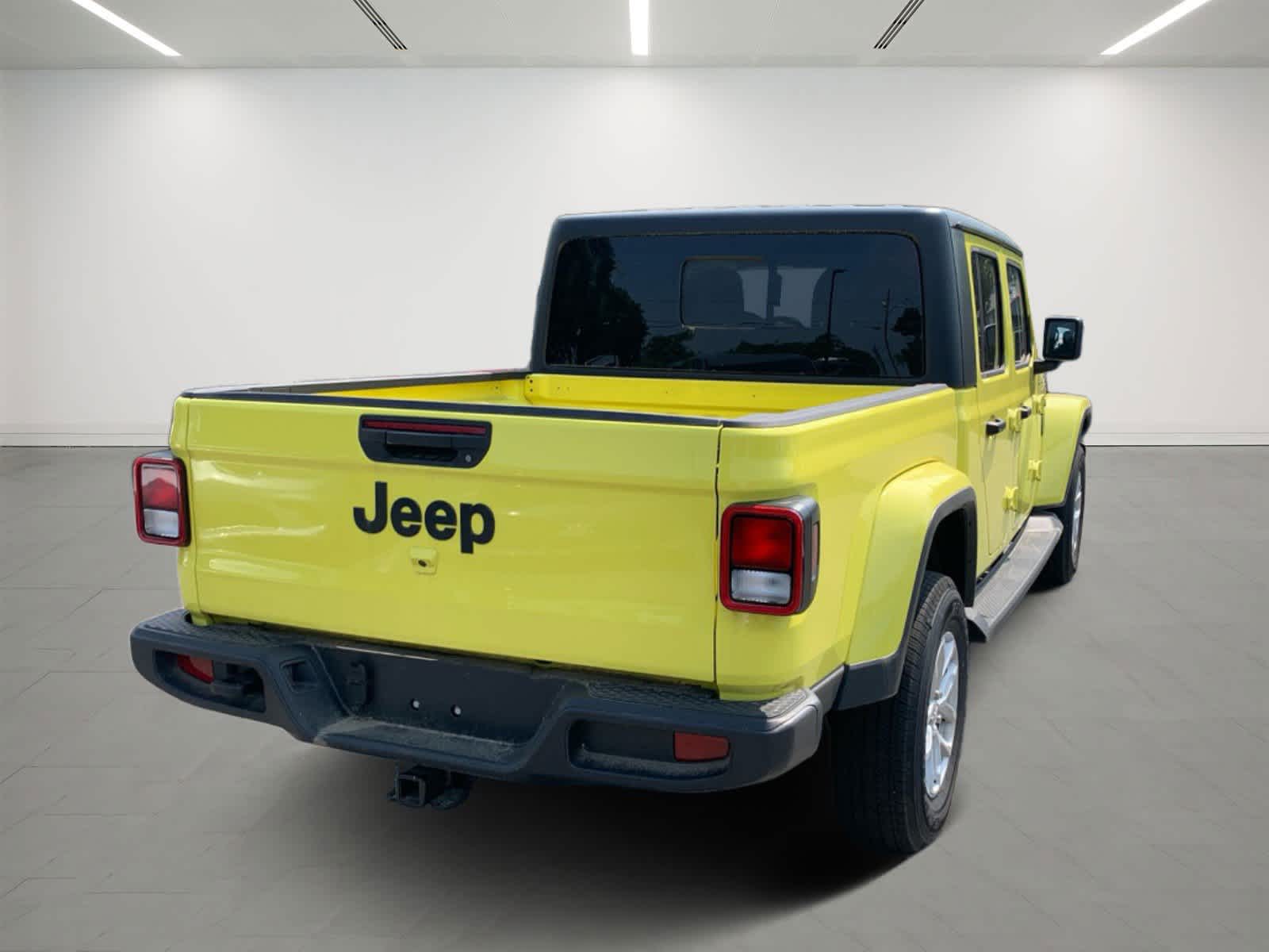 new 2023 Jeep Gladiator car, priced at $42,935