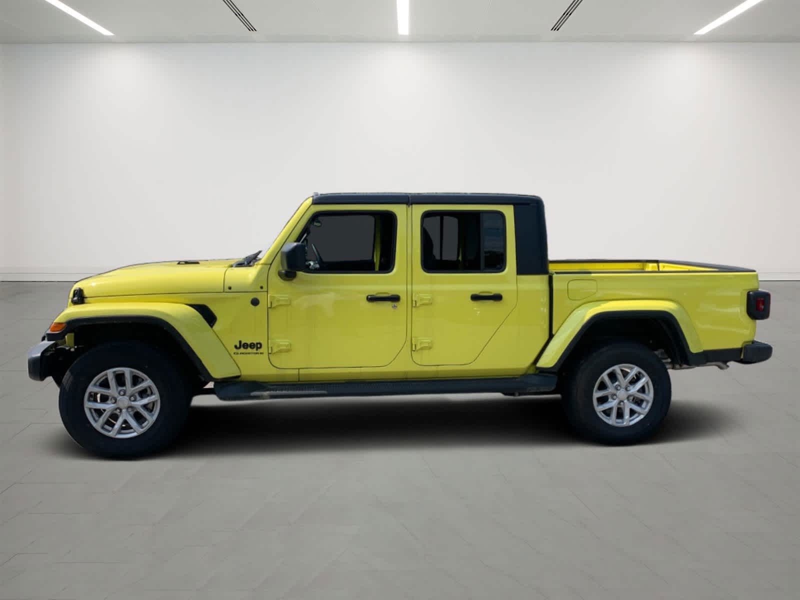 new 2023 Jeep Gladiator car, priced at $42,935