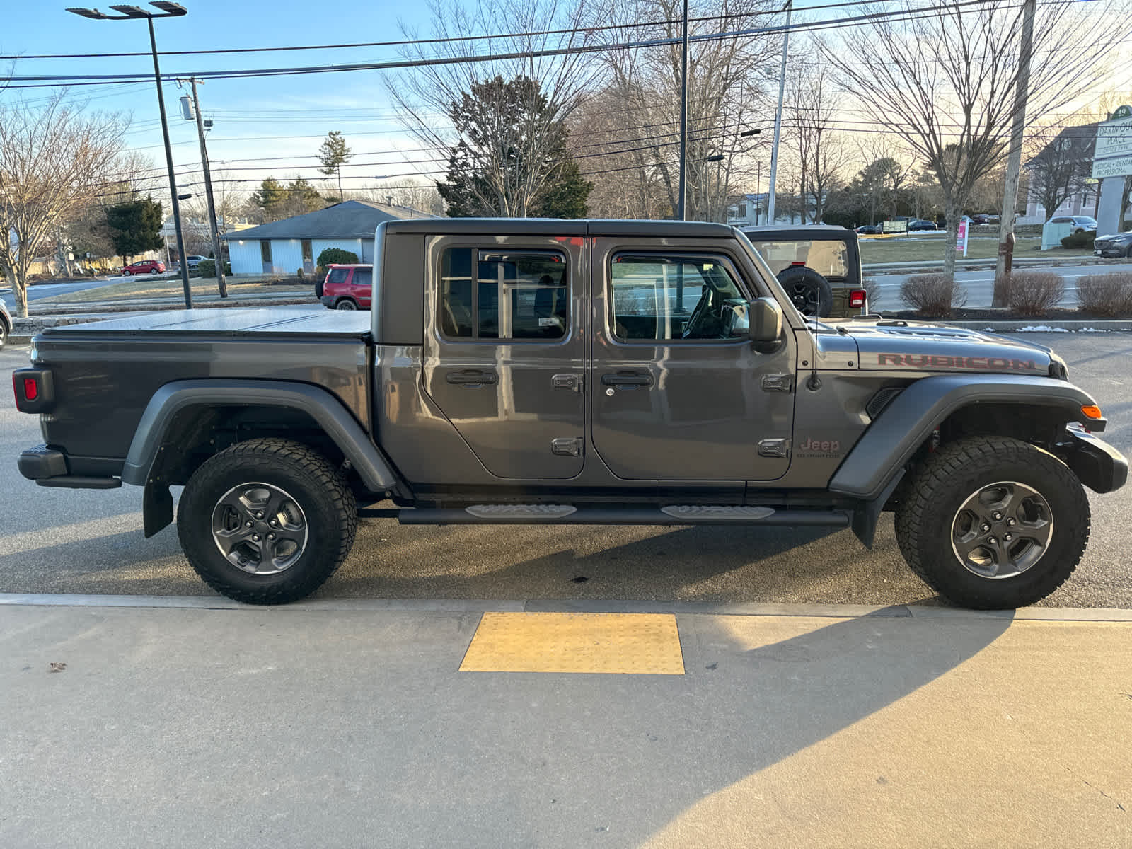 used 2020 Jeep Gladiator car, priced at $32,137