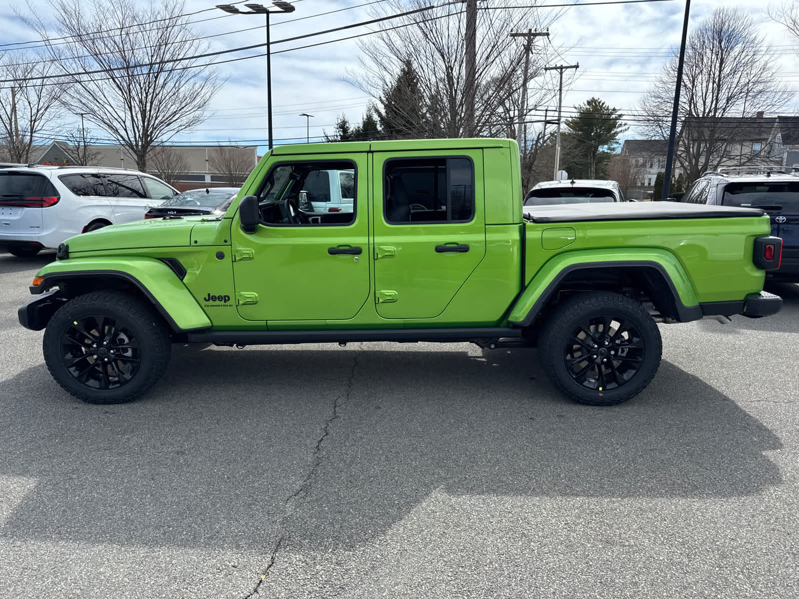 new 2025 Jeep Gladiator car, priced at $44,435