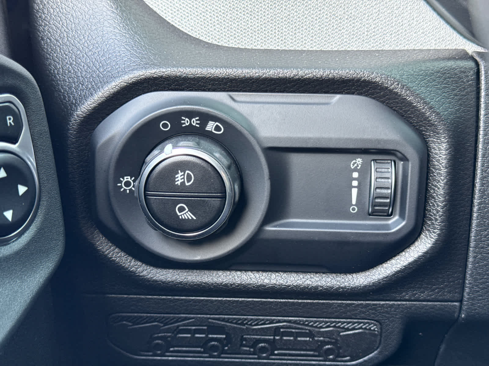 new 2025 Jeep Gladiator car, priced at $40,512